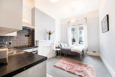 Bedsit, Cranbrook Road, BS6 - Photo 3