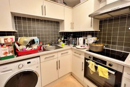 2 bedroom flat to rent - Photo 3