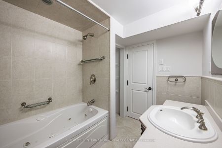 For Lease - 942 Fletcher Valley Crescent Unit# Bsmnt, Mississauga, Ontario - Photo 5