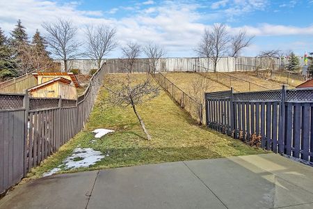 For Lease - 343 Wildgrass Road Unit# Upper, Mississauga, Ontario - Photo 2