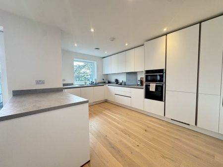 Falmouth, Falmouth, TR11 - Photo 3