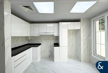 Fully Upgraded | End-Unit | Springs 4 - Photo 4