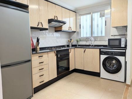 Carrer de Joaquín Costa, Burjassot, Valencian Community 46100 - Photo 3