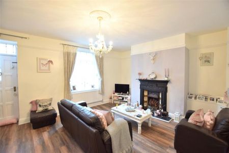 2 bedroom terraced house to rent - Photo 4