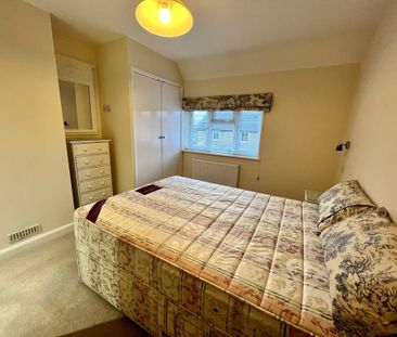 3 bedroom semi-detached house to rent - Photo 4