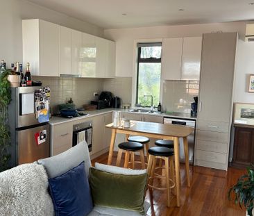 2/227 Albion Street, Brunswick, VIC 3056 - Photo 2