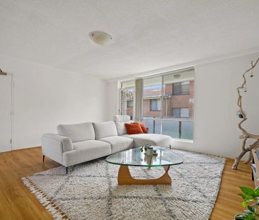 Sundrenched With Extra Large Proportions - Photo 2