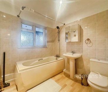 Blackamoor Lane, Maidenhead, SL6 - Photo 2