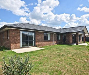 Well presented family home in Huntington - Photo 6