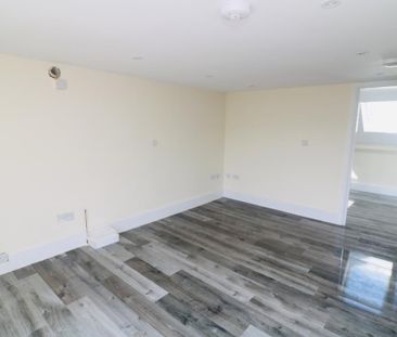 6 bedroom semi-detached house to rent - Photo 4