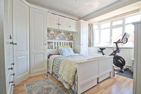 Franks Avenue, New Malden, KT3 - Photo 2