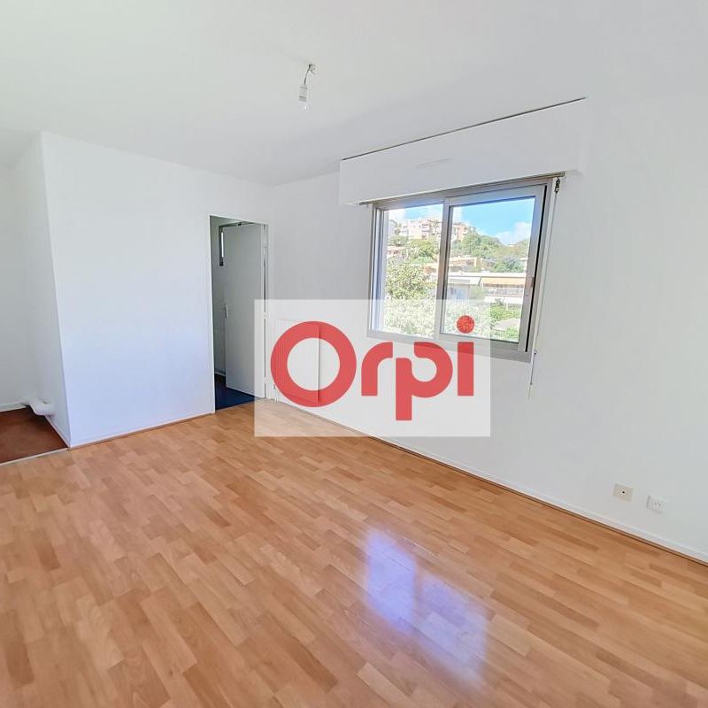 Location Appartement 4 pièces 88m² ST LAURENT DU VAR 06700 - Photo 1