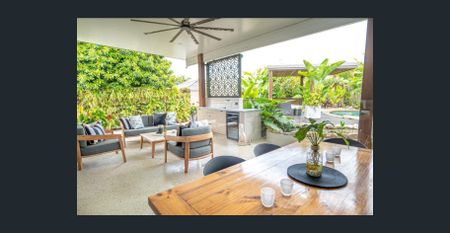 Spacious Family Home with Exceptional Outdoor Entertaining - Photo 4