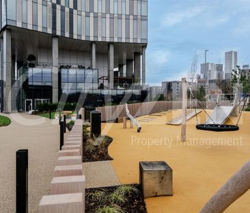 VISTA RIVER GARDENS, Trinity Way, Manchester - Photo 2