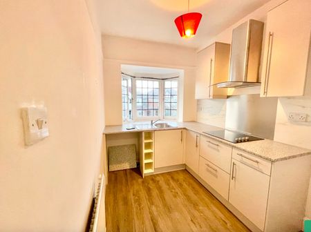 1 Bed Terraced House, Cecil Road, W3 - Photo 2