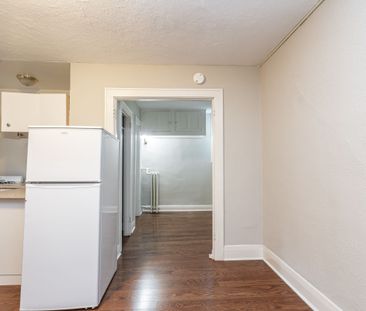 28 Balmoral Ave. - Photo 4