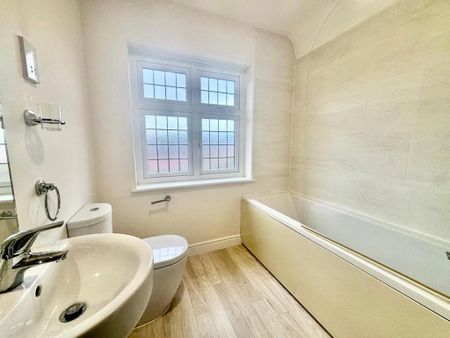 3 bedroom detached house to rent - Photo 5