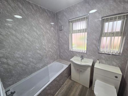 3 Bed Terraced House To Rent - Photo 2