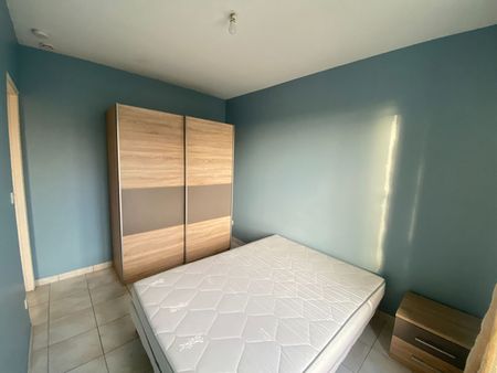 Location Appartement 1 pièce 25m² - Photo 2