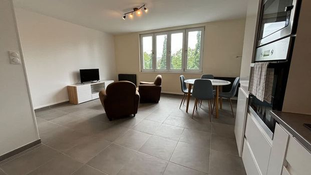 Rue de Cambrai - Photo 1