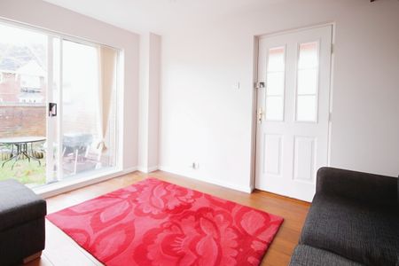 1 bedroom semi-detached house to rent - Photo 4