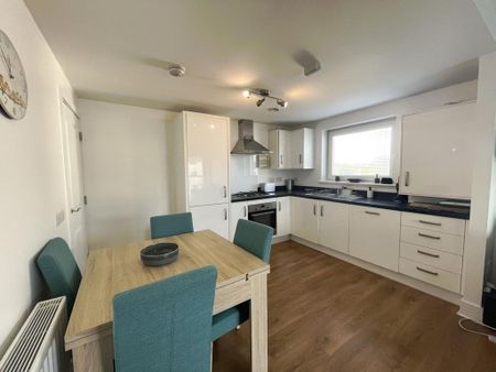 2 bedroom apartment to rent - Photo 5