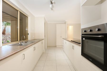 159 Dugandan Street, Nerang QLD 4211 - House For Rent - $820 | Domain - Photo 4