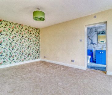 3 bedroom detached bungalow to rent - Photo 4