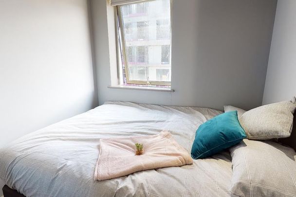 6 bedroom flat share to rent - Photo 1