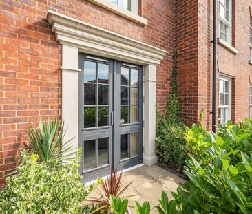 Harington Lodge, Chichester - Photo 3
