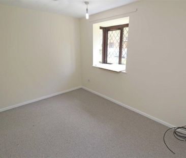 2 bedroom bungalow to rent Kensington Drive, Great Holm, Milton Key... - Photo 2