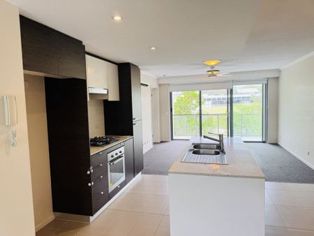 HEDGES NORTH UNIT 13 - Photo 5