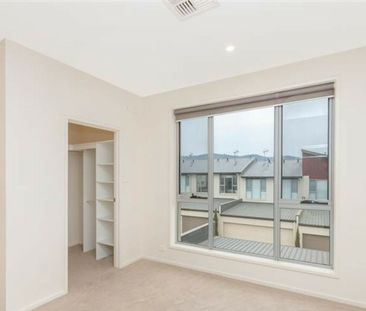 28/11 Clingan Street, Wright ACT, Belconnen - Photo 2