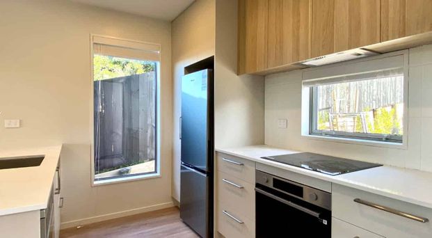 Brand New Executive Townhouse Ã¢ÂÂ Available now! - Photo 1