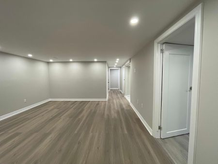 For Lease - 8 Regency Street Unit# Lower, Hamilton, Ontario - Photo 4