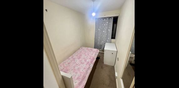 Room in a Shared House, Spencer Road, TW7 - Photo 2