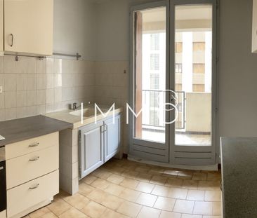 Location Appartement 3 pièces 58m² MARSEILLE 4ème - Photo 5