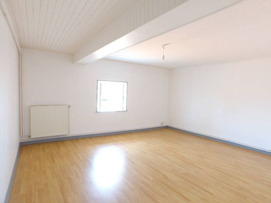 Location appartement 4 pièces 94 m² Issoire 63500 - Photo 1