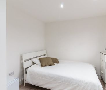 Room in a Shared House, Saint James's Road, CR0 - Photo 5