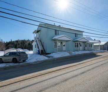 BEAU 4 1/2 - LIBRE IMMÉDIATEMENT - Photo 2