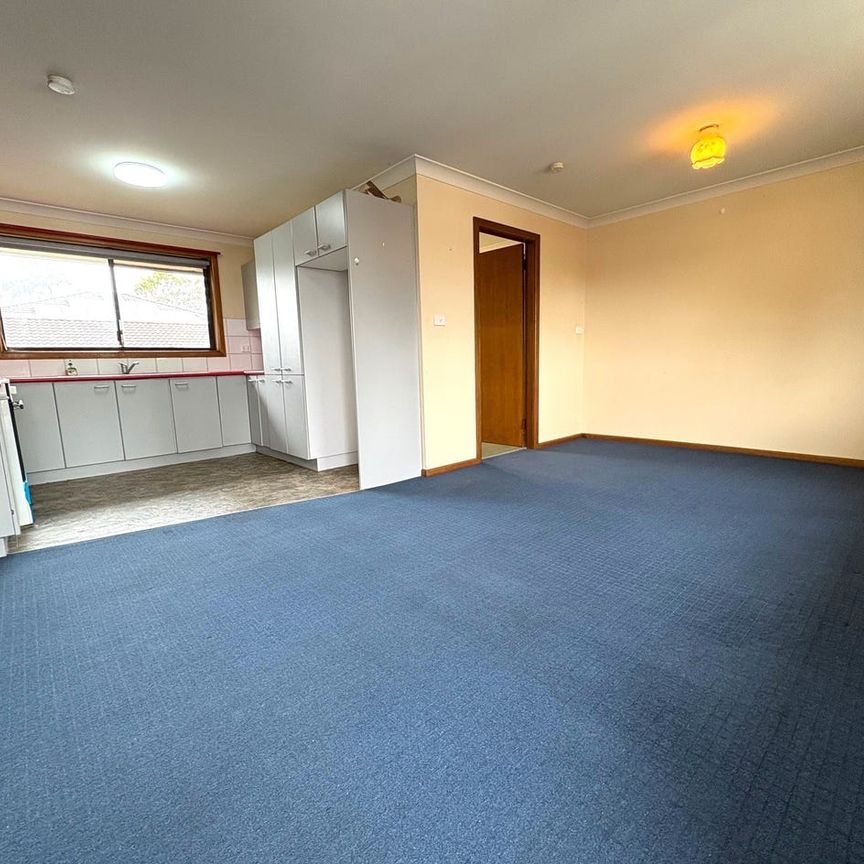 Older Style Two Bedroom Duplex!! - Photo 1