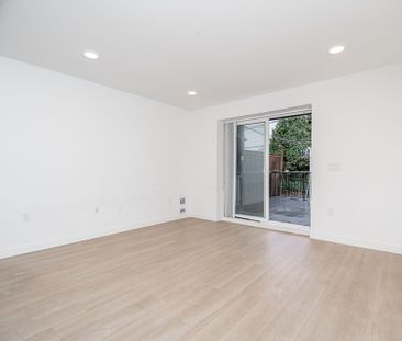 2BDRM KITSILANO HOME WITH LARGE NORTH FACING DECK!! - Photo 4