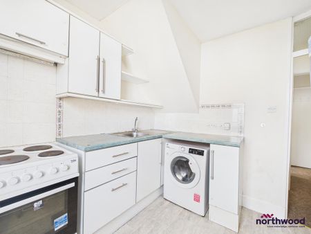 Studio to rent - Photo 3