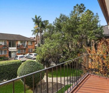 Renovated One Bedroom Apartment - Photo 4