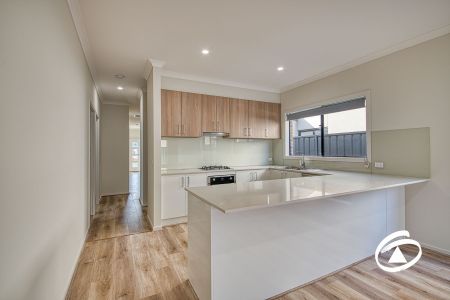 13 Catalonia Way, 3806, Berwick Vic - Photo 3