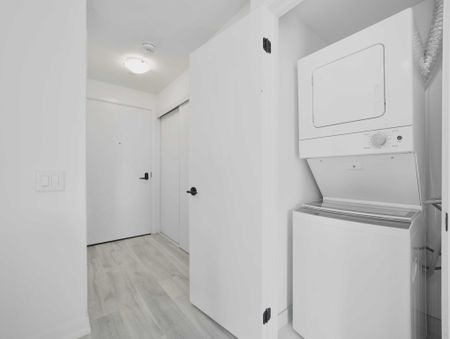 For Lease - 215 Lakeshore Road Unit# 429, Mississauga, Ontario - Photo 5