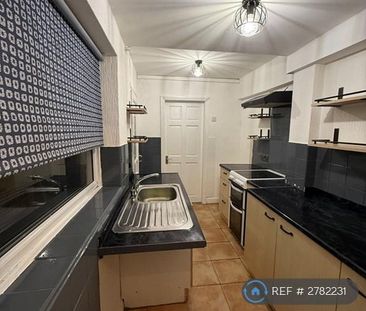 3 bedroom terraced house to rent - Photo 5