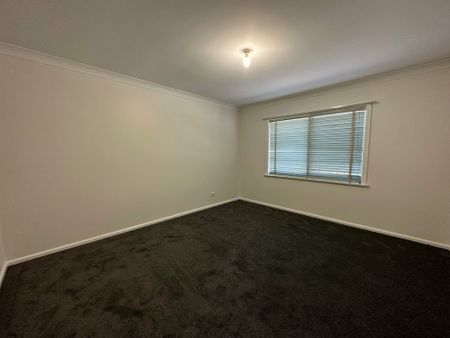 Spacious 2-Bedroom Unit in West Tamworth - Photo 4