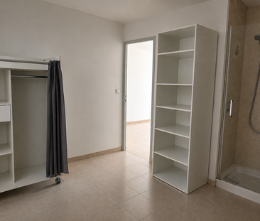 Location Appartement 2 pièces 29m² SOMMIERES 30250 - Photo 4