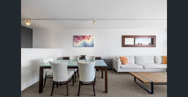 EXECUTIVE APARTMENT + RESORT STYLE FACILITIES - Photo 1